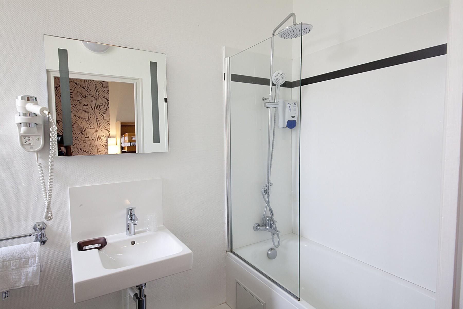 Hotel Elisabeth Gare Sncf 2*