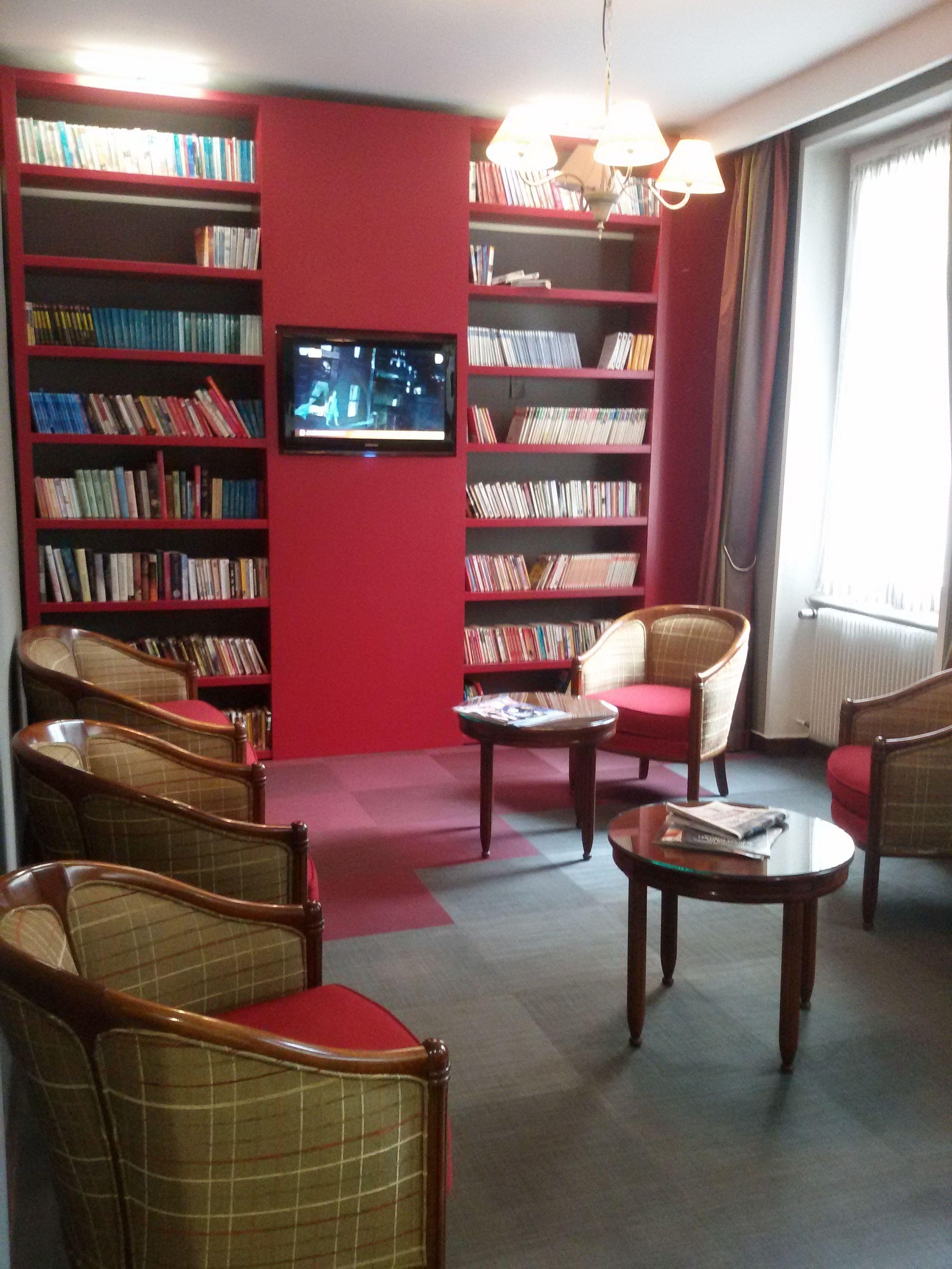 Elisabeth Gare Sncf 2*