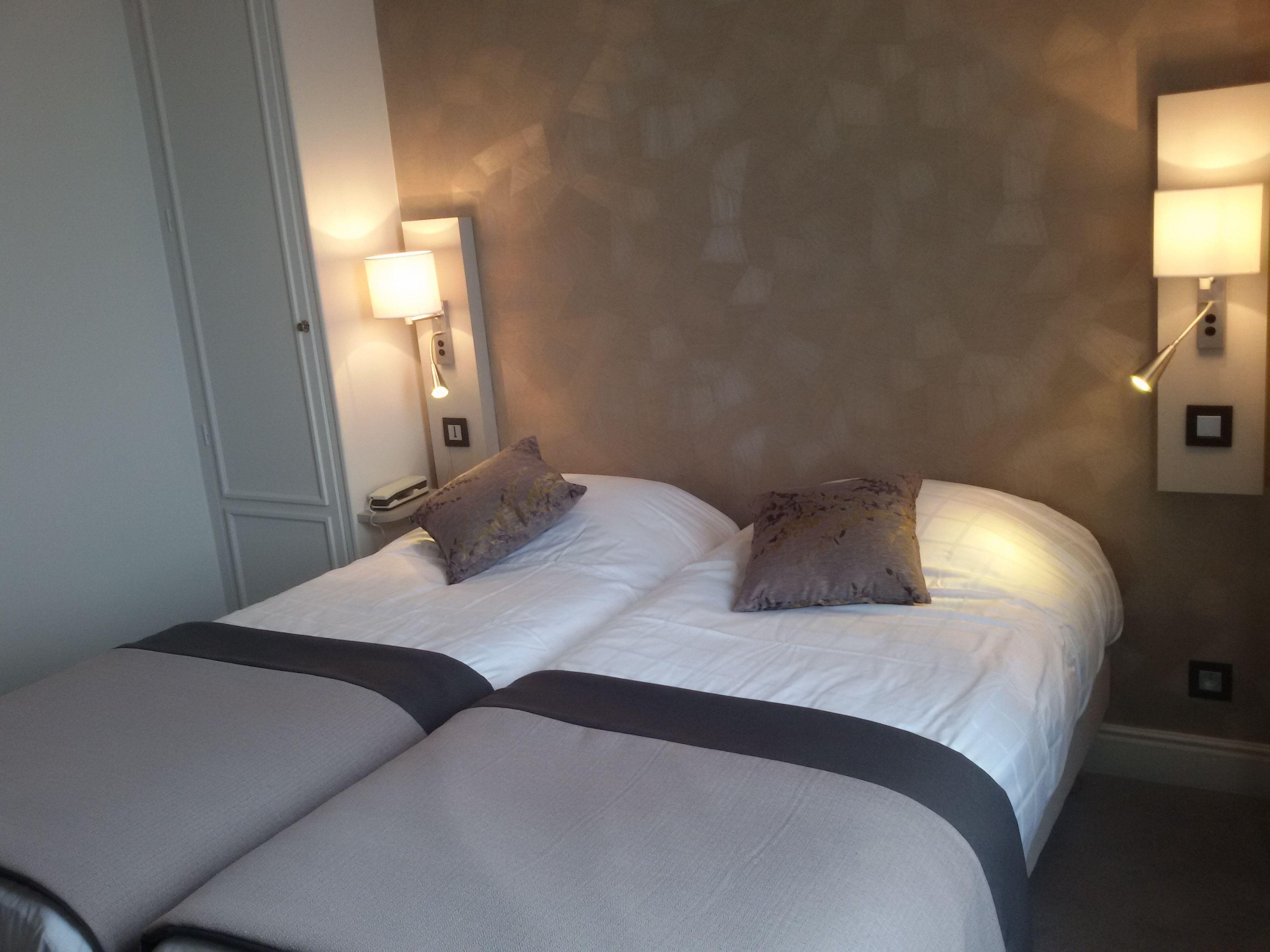 Elisabeth Gare Sncf 2*